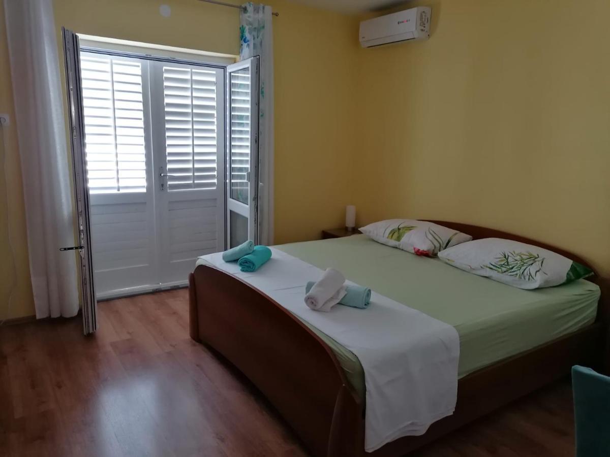 Guest House Lucija Makarska Buitenkant foto