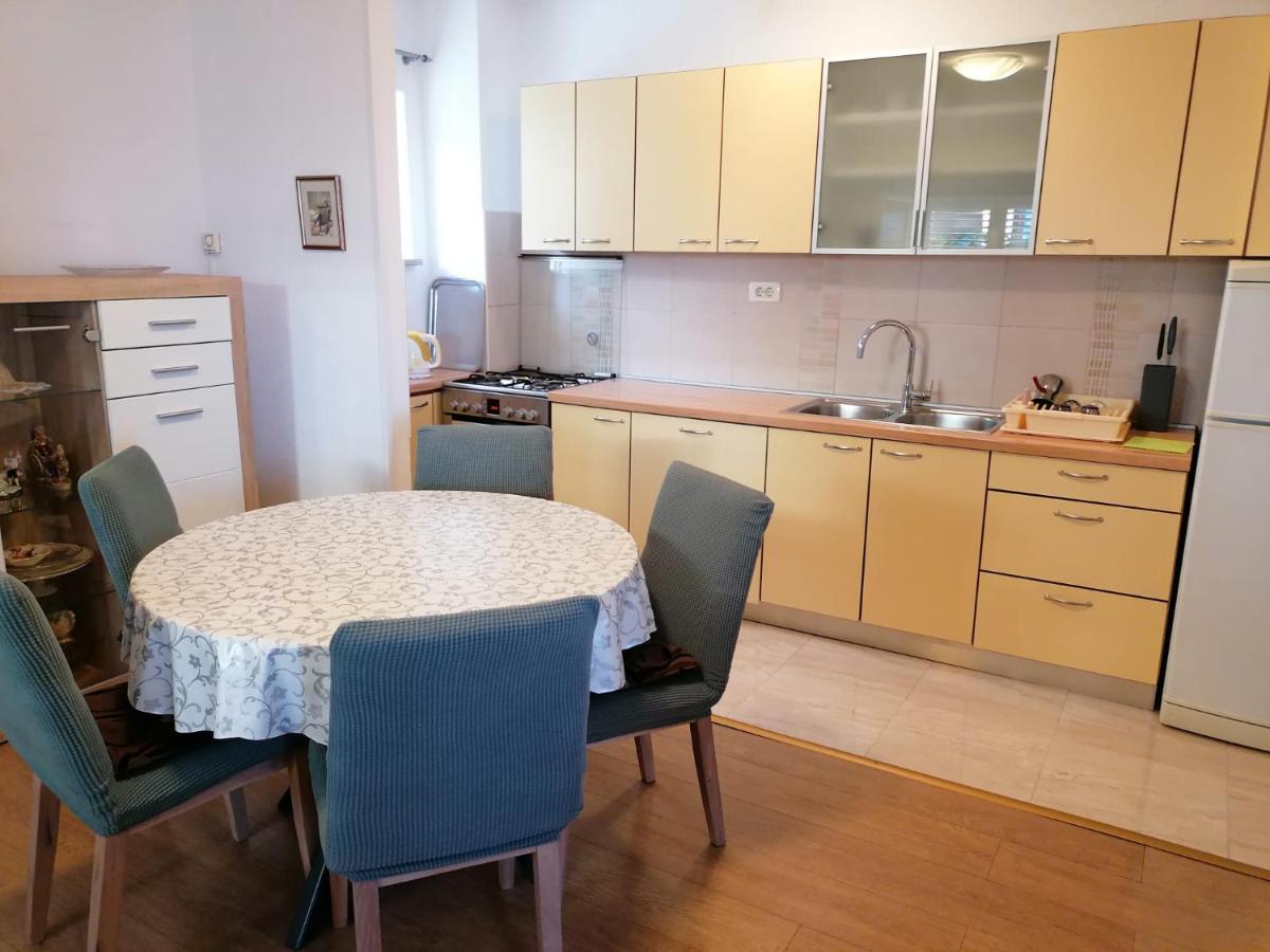 Guest House Lucija Makarska Buitenkant foto