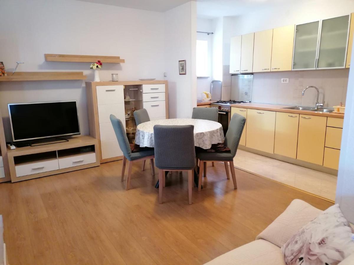 Guest House Lucija Makarska Buitenkant foto