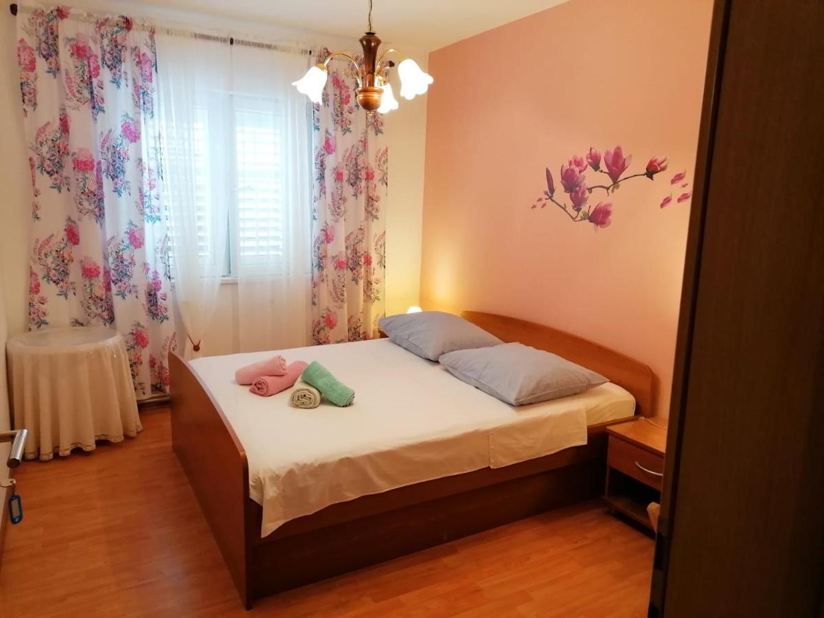 Guest House Lucija Makarska Buitenkant foto